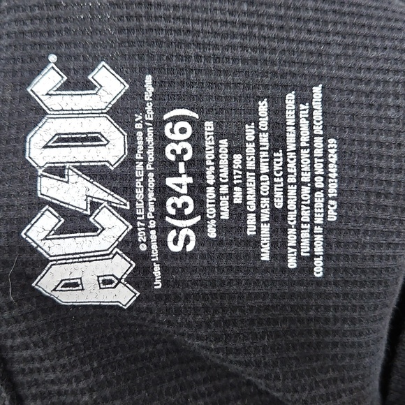 AC/DC MENS LONG SLEEVE THERMAL TSHIRT SIZE SMALL-324-36 - Picture 5 of 5